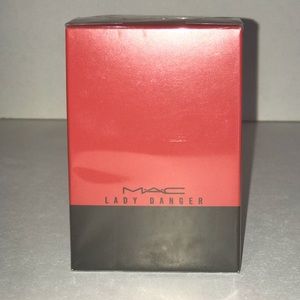 MAC LADY DANGER